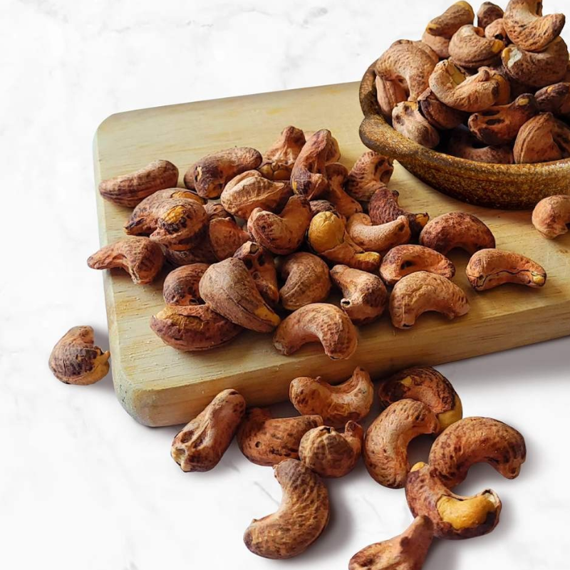 25906_z6170123602792-745906a3645c0c9231c9befc8f117f39-photoroom-5_20241227091550-2.png Hạt Điều Rang Muối Thơm Ngon Hộp 300g - HDRMH300