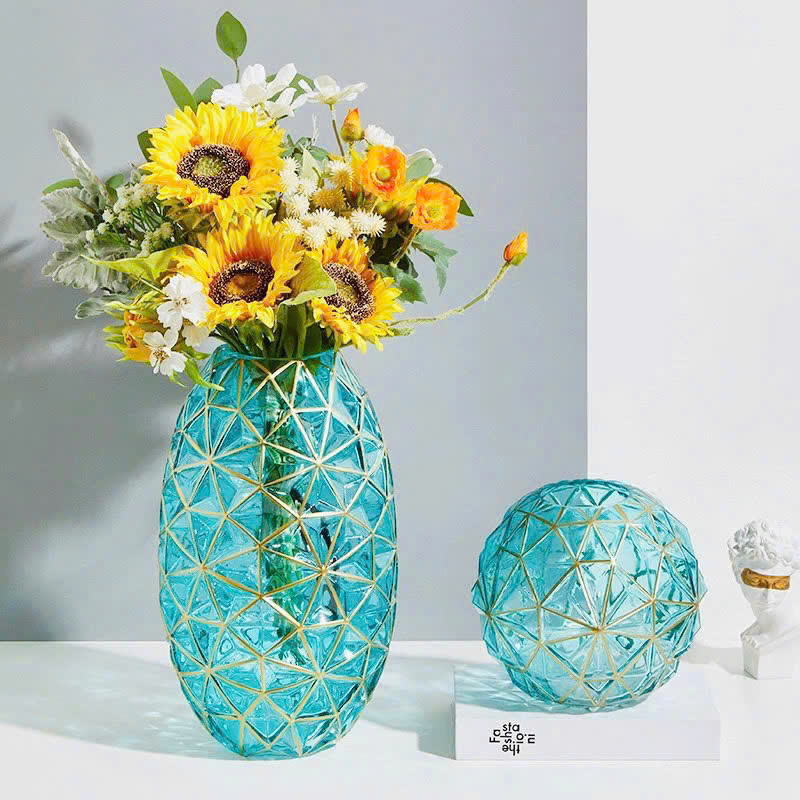 25953_z6219535832364-0607224bbfc929420a7f62d56c5b23ab_20250115163609-3.jpg Bình Hoa Thủy Tinh - Lọ Hoa Viền Vàng Sang Trọng 35x8cm - LHTT02