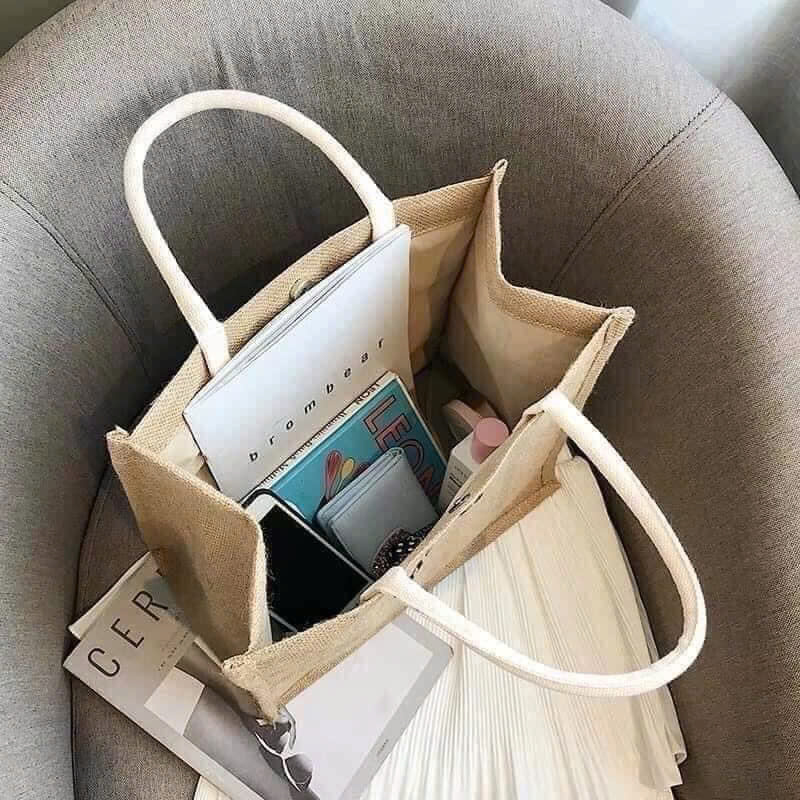 25975_z6225748992461-a2b4c6958a00d7f3454740139165b775_20250117141157-1.jpg Túi Cói Merci - Túi Xách In Chữ Đơn Giản 36x31x19cm - TCHTDG02