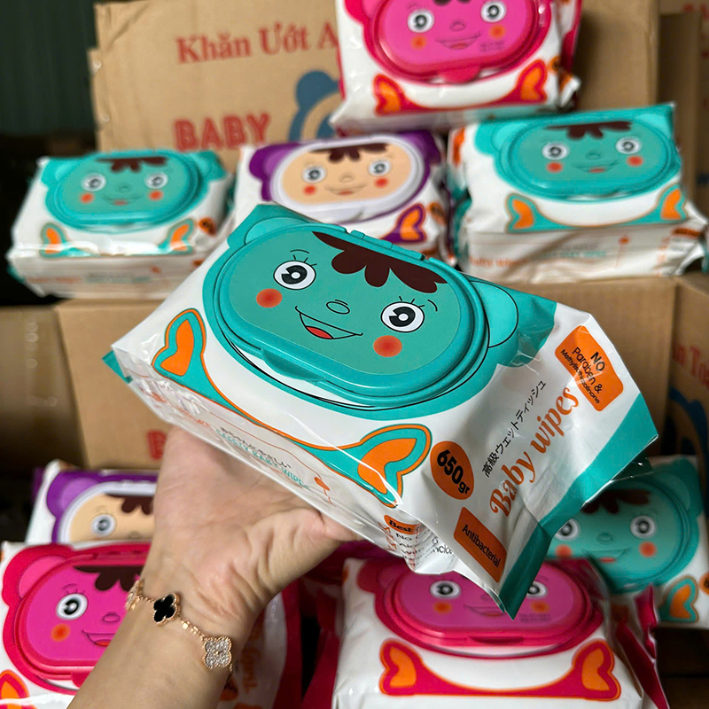 Combo 10 Bịt Khăn Giấy Ướt Lau Mặt Cao Cấp 100 Tờ Combo 10 Bịt Khăn Giấy Ướt Lau Mặt Cao Cấp 100 Tờ