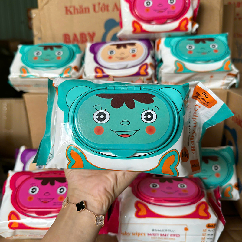 26027_z6241330790398-5ac443aa79212a538ccb69cba61f3792_20250121151224-3.jpg Combo 10 Bịt Khăn Giấy Ướt Lau Mặt Cao Cấp 100 Tờ - KULM01