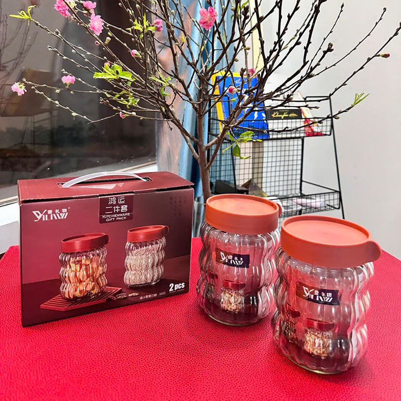 Mua sỉ bộ 2 Hũ Đựng Gia Vị Thủy Tinh Cao Cấp - Lọ Gia Vị Nắp Đỏ YILIWU 9x16cm Mua sỉ bộ 2 Hũ Đựng Gia Vị Thủy Tinh Cao Cấp - Lọ Gia Vị Nắp Đỏ YILIWU 9x16cm