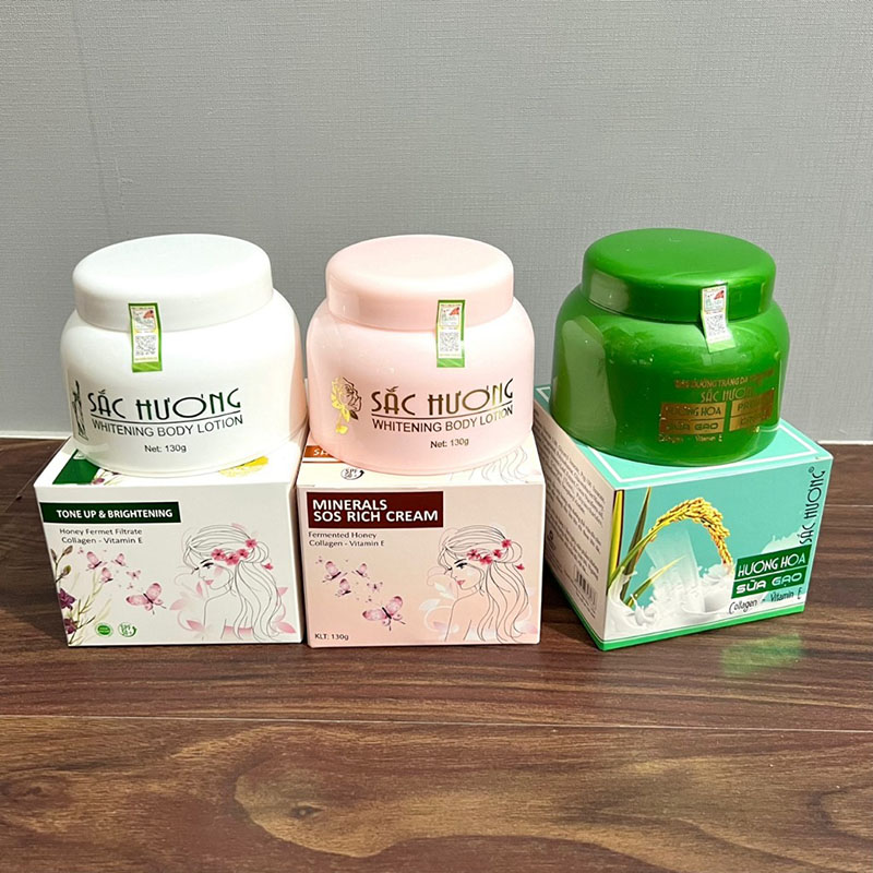 Kem Dưỡng Da Body Sắc Hương Minerals Sos Rich Cream - Hộp Màu Hồng 130ml Kem Dưỡng Da Body Sắc Hương Minerals Sos Rich Cream - Hộp Màu Hồng 130ml