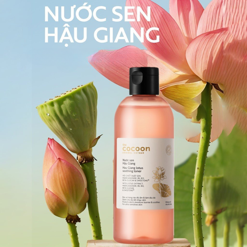 Nước Sen Hậu Giang Toner Cocoon 310ml Dành Cho Da Nhạy Cảm - Hỗ Trợ Cấp Ẩm Phục Hồi Da Nước Sen Hậu Giang Toner Cocoon 310ml Dành Cho Da Nhạy Cảm - Hỗ Trợ Cấp Ẩm Phục Hồi Da