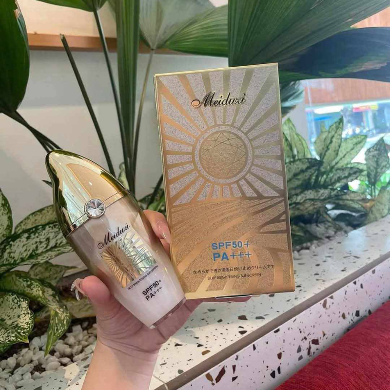 Giá sỉ kem Chống Nắng Meiduzi SPF50+ PA+++ 30ml - Hỗ Trợ Bảo Vệ Cấp Ẩm Dưỡng Sáng Da Giá sỉ kem Chống Nắng Meiduzi SPF50+ PA+++ 30ml - Hỗ Trợ Bảo Vệ Cấp Ẩm Dưỡng Sáng Da