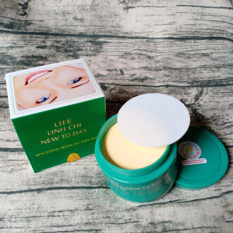 Giá sỉ kem Body Ốc Sên Linh Chi New To Day 90g Giá sỉ kem Body Ốc Sên Linh Chi New To Day 90g