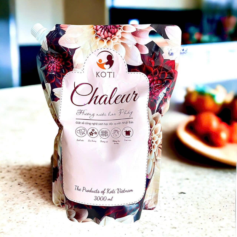 Shop sỉ combo 4 Bịt Nước Giặt Quần Áo Chaleur 3000ml Shop sỉ combo 4 Bịt Nước Giặt Quần Áo Chaleur 3000ml