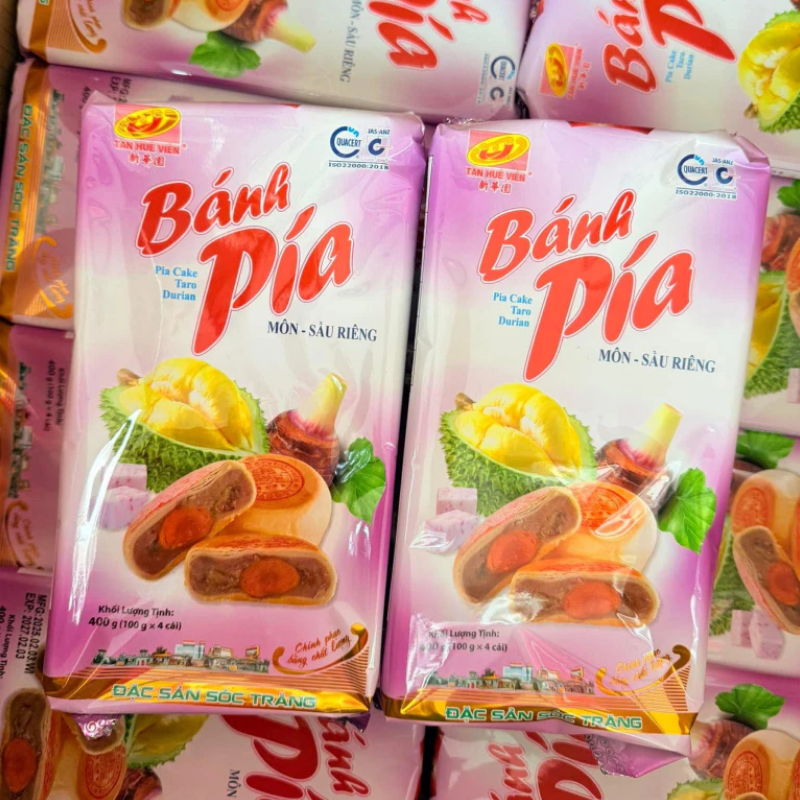 Mua sỉ bánh Pía Đậu Sầu Riêng Tân Huê Viên Màu Hồng Thơm Ngon 600g (150g x 4 cái) Mua sỉ bánh Pía Đậu Sầu Riêng Tân Huê Viên Màu Hồng Thơm Ngon 600g (150g x 4 cái)
