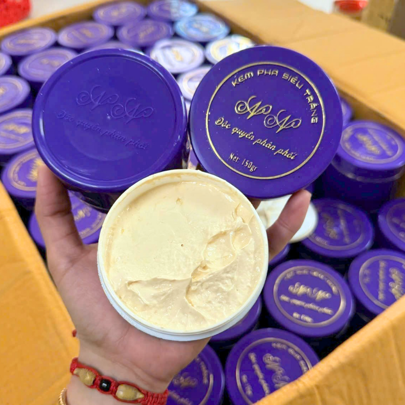 Kem Body Nữ Nữ Dưỡng Sáng Da Toàn Thân 150g - Kem Trộn NN Body Kem Body Nữ Nữ Dưỡng Sáng Da Toàn Thân 150g - Kem Trộn NN Body