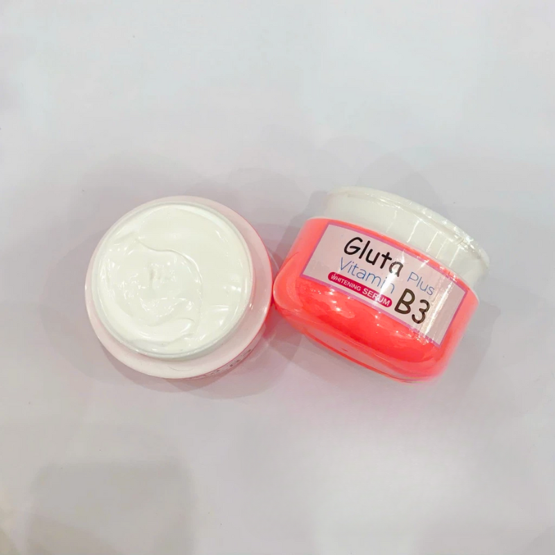 Kem Dưỡng Da Body Gluta Plus Vitamin B3 Whitening Serum 250g Kem Dưỡng Da Body Gluta Plus Vitamin B3 Whitening Serum 250g