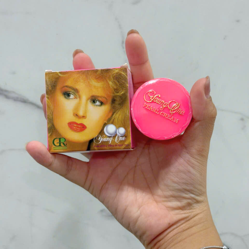 26790_9_20250923091731-1.png Combo 2 Hộp Kem Face Dưỡng Trắng Da Ngọc Trai Cô Gái Tóc Xù Young One 4.5g/Hộp - 8936055391027LE