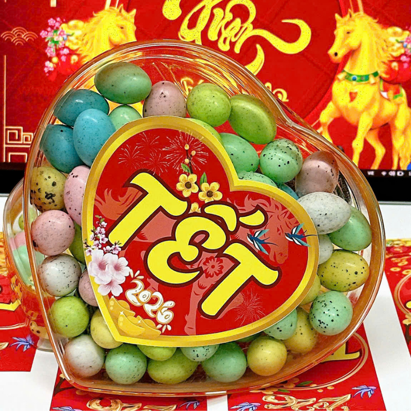 26946_69_20251101104519.png Kẹo Socola Trứng 300g - Hộp Trái Tim Hộp Quà Tết 2026 - KTSHTT300G