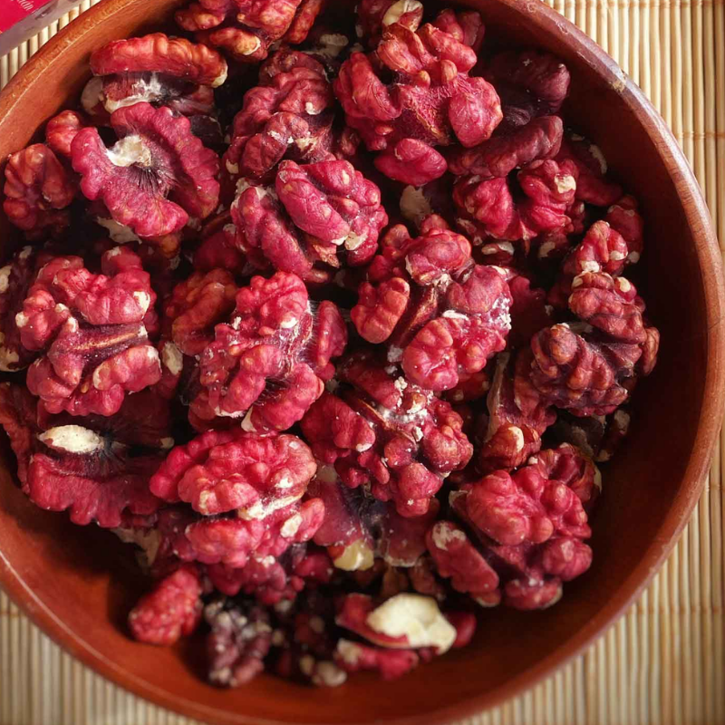 26971_172_20251106102924-3.png Quả Óc Chó Ruột Đỏ Tách Vỏ 230g - Hộp Tròn Nhỏ Hộp Quà Tết 2026 - QOCTVHTN230G