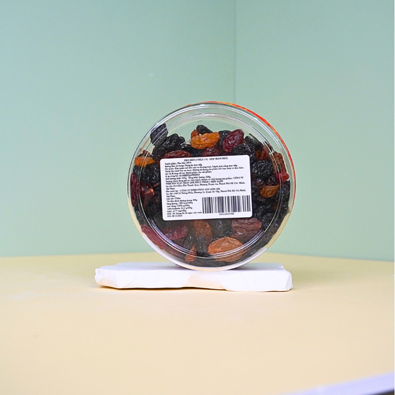 26978_55_20251113100054-3.png Nho Khô Chile 3 Màu 230g - Hộp Tròn Nhỏ Hộp Quà Tết 2026 - NKC3MHTN230G