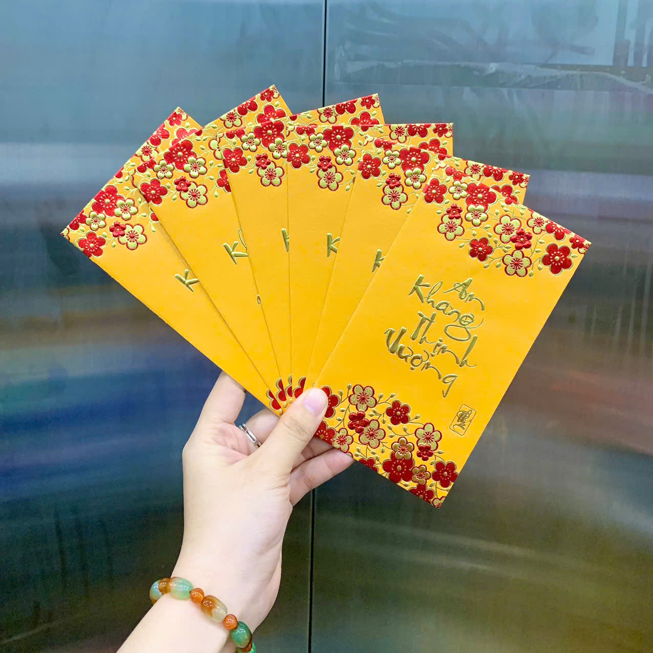 60 BAO LÌ XÌ NHUNG BẢN TO( CHỌN ĐƯỢC 10 HÌNH - 1 HÌNH 6 CÁI) nhiều hình 60 BAO LÌ XÌ NHUNG BẢN TO( CHỌN ĐƯỢC 10 HÌNH - 1 HÌNH 6 CÁI) nhiều hình