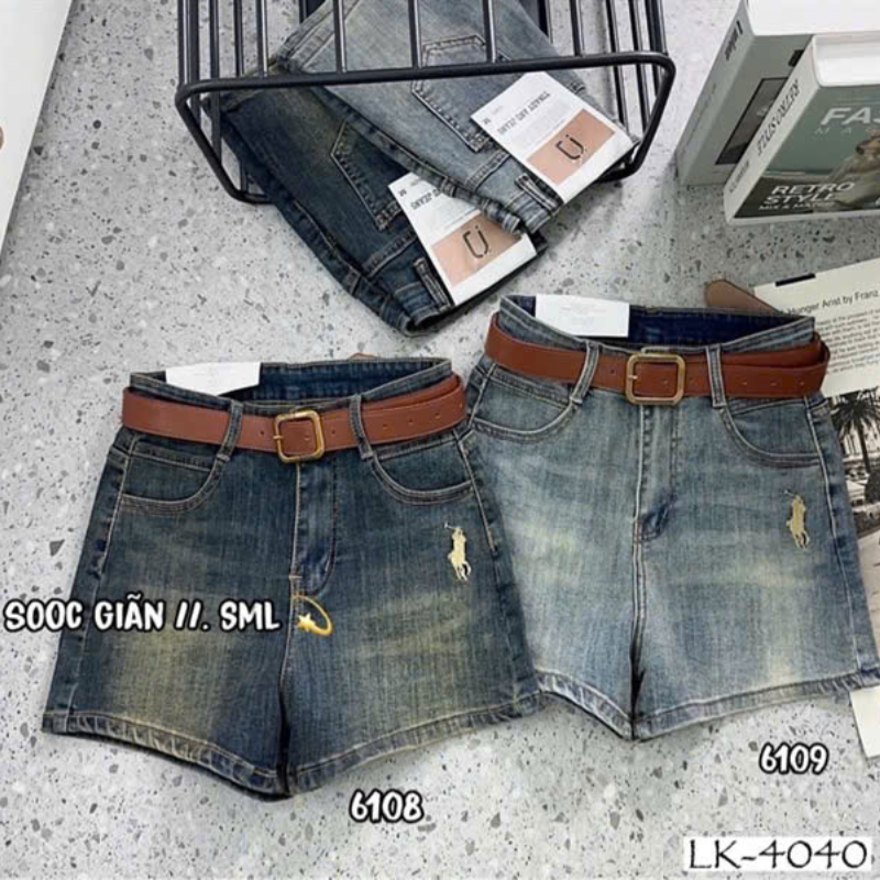 Quần Short Jean Nữ Thêu Logo Không Co Giãn Đứng Form Chuẩn Quần Short Jean Nữ Thêu Logo Không Co Giãn Đứng Form Chuẩn