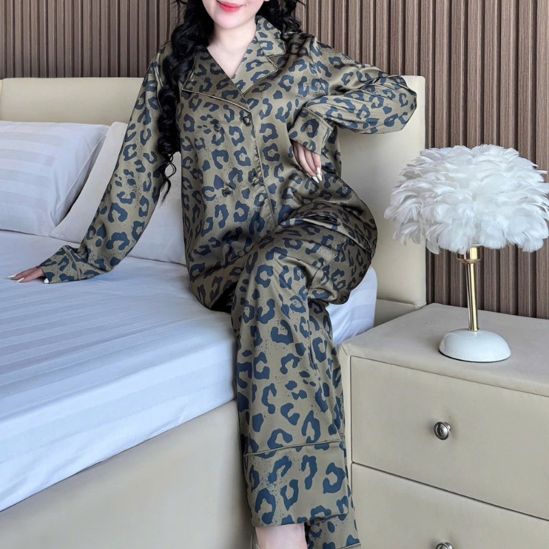 Đồ Bộ Ngủ Nữ - Đồ Bộ Dài Họa Tiết Đơn Giản Mẫu 6 Nút Mặc Mát Thoải Mái 40–60kg Đồ Bộ Ngủ Nữ - Đồ Bộ Dài Họa Tiết Đơn Giản Mẫu 6 Nút Mặc Mát Thoải Mái 40–60kg