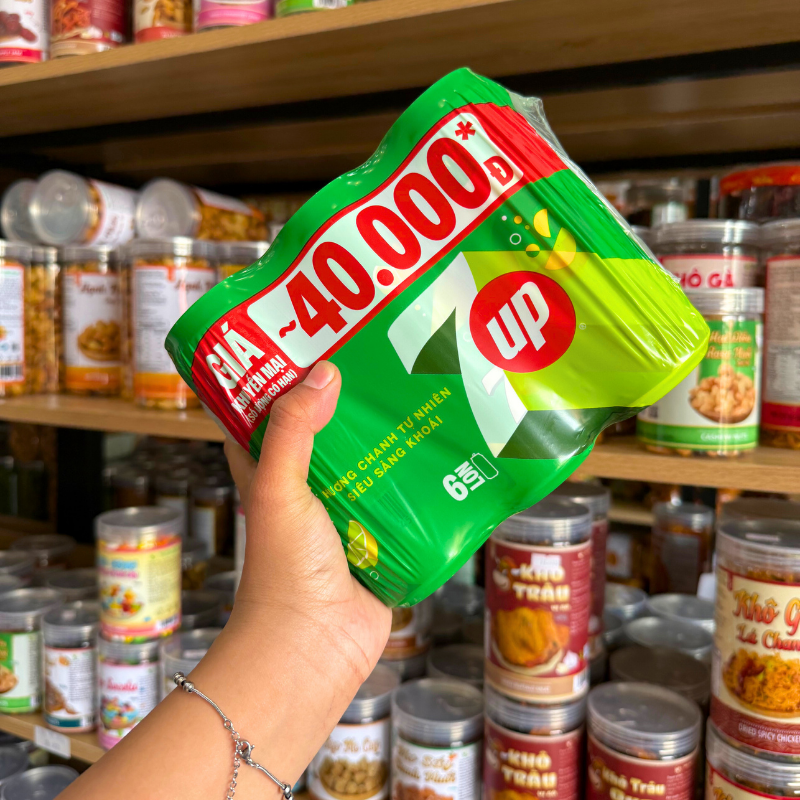 Set 6 Lon Nước Ngọt 7Up Lon (320ml/Lon) Set 6 Lon Nước Ngọt 7Up Lon (320ml/Lon)