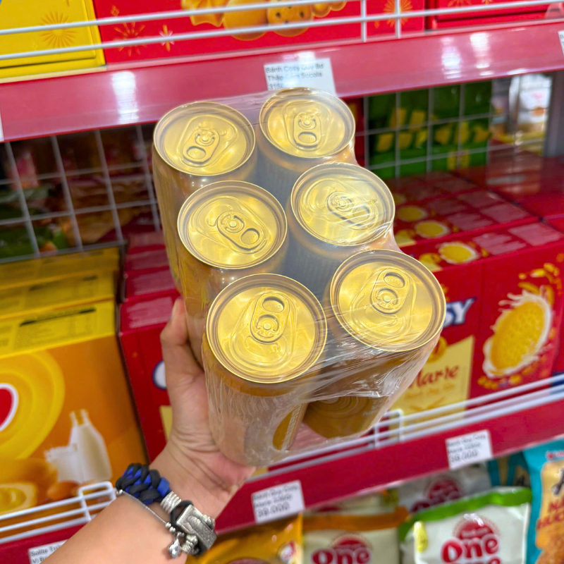 1 Lốc 6 Lon Nước ngọt PEPSI Lon Vàng Bản Đặc Biệt (320ml*6 lon) 1 Lốc 6 Lon Nước ngọt PEPSI Lon Vàng Bản Đặc Biệt (320ml*6 lon)