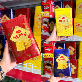 Bánh Quy Đường RICHY MERRY Thiếc Hình Trụ 156g (3 Màu Xanh Dương/ Vàng/ Đỏ) - 8938532962980