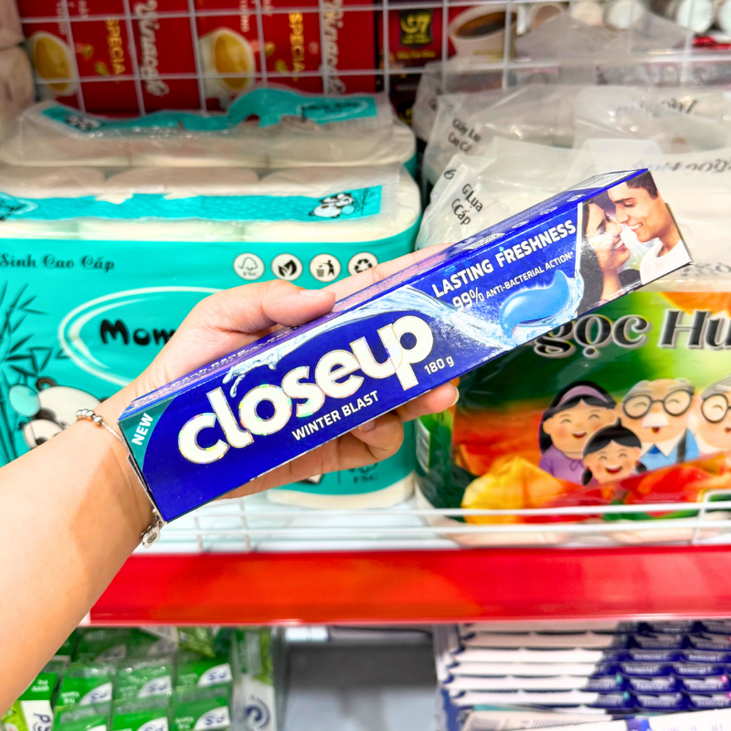 Kho sỉ kem Đánh Răng Sạch Khuẩn Closeup Thơm Mát Tinh Thể Băng Tuyết 180g Kho sỉ kem Đánh Răng Sạch Khuẩn Closeup Thơm Mát Tinh Thể Băng Tuyết 180g