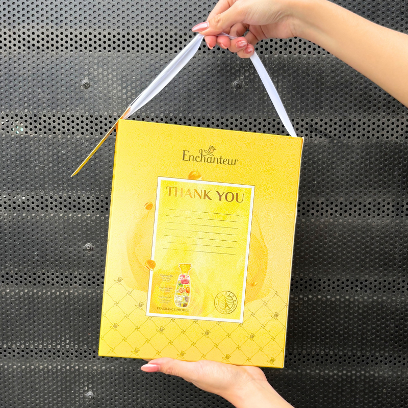 Set Quà Tặng Cao Cấp Enchanteur Deluxe Hương Nước Hoa Pháp + Lăn Khử Mùi (Set Màu Vàng) Set Quà Tặng Cao Cấp Enchanteur Deluxe Hương Nước Hoa Pháp + Lăn Khử Mùi (Set Màu Vàng)