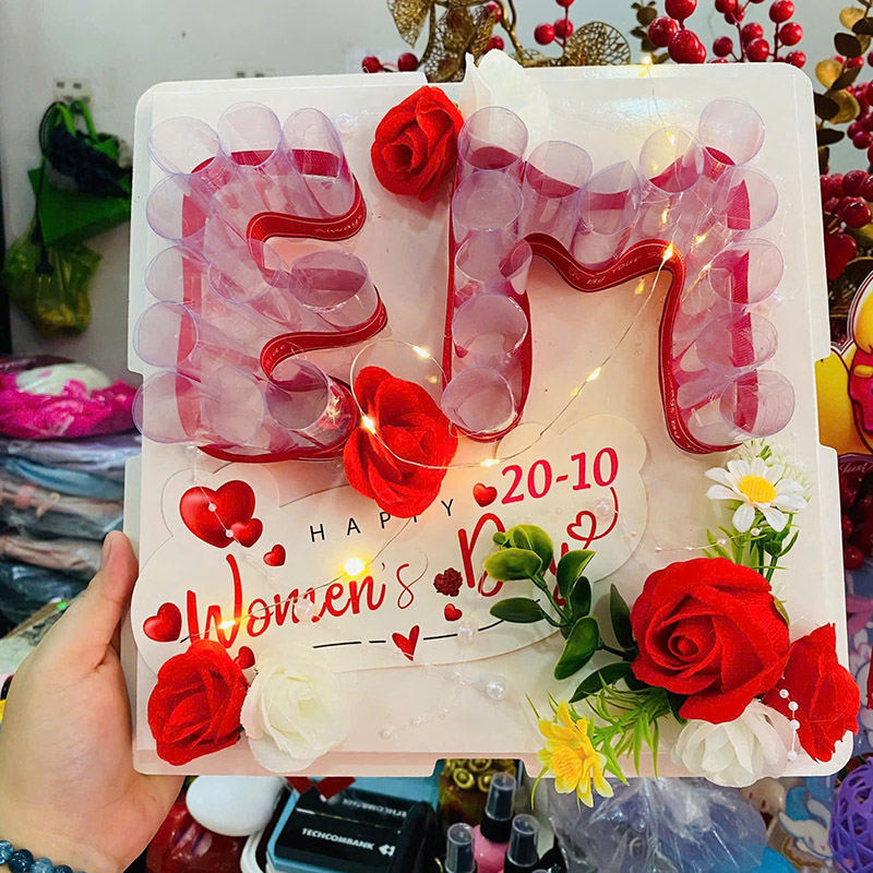 Quà Tặng 8-3 Khuôn Hoa Đựng Tiền Cho Phái Đẹp Quà Tặng 8-3 Khuôn Hoa Đựng Tiền Cho Phái Đẹp