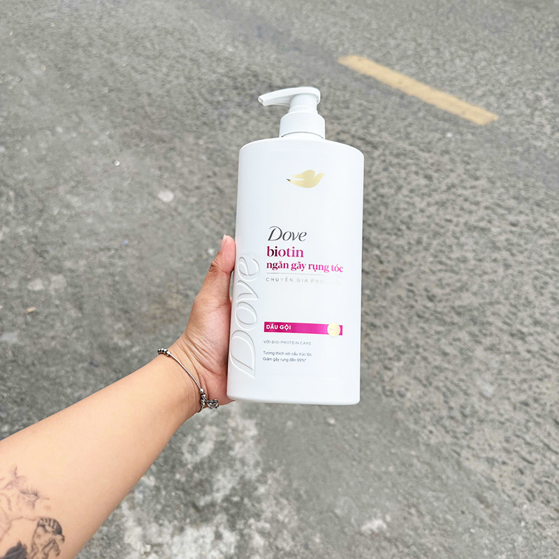 Dầu Gội Dove Biotin Giảm Gãy Rụng Tóc 610g Dầu Gội Dove Biotin Giảm Gãy Rụng Tóc 610g