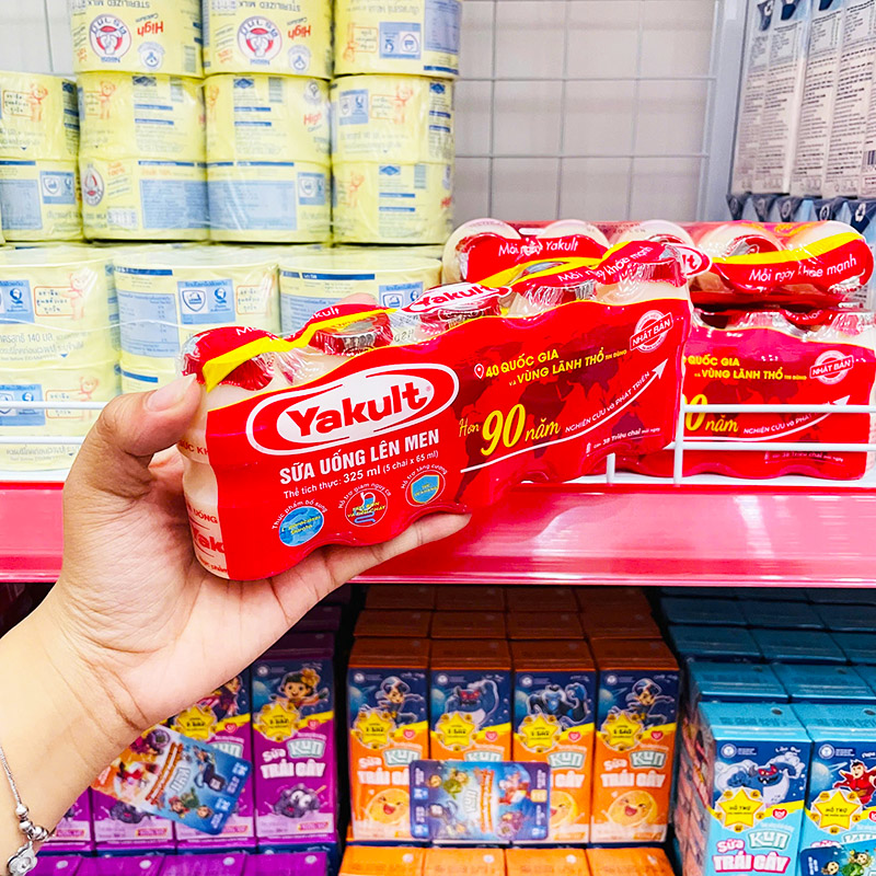 Kho sỉ sữa Chua Uống Lên Men Yakult 325ml (5 Chai x 65ml) Kho sỉ sữa Chua Uống Lên Men Yakult 325ml (5 Chai x 65ml)