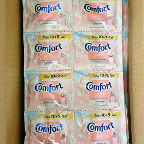 Dây 12 Gói Nước Xả Vải Comfort Hương Thanh Nhã Thơm Mát 18ml/Gói - Màu Hồng Phấn - 8934868142140
