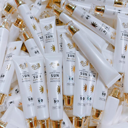 Kem chống nắng Fairy size 15gram là dòng mỹ phẩm cao cấp với công nghệ Hàn Quốc