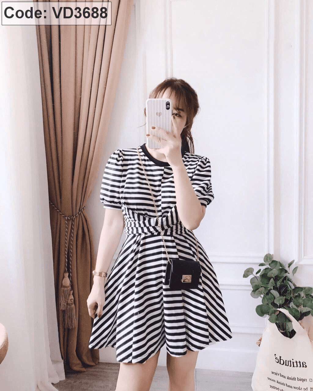 Taoxanh Studio - V1787 | Váy kẻ sọc đen trắng kèm đai, chất vải thô mịn với  họa tiết sọc tạo cảm giác form dáng thon gọn đi rất nhiều, phần cổ