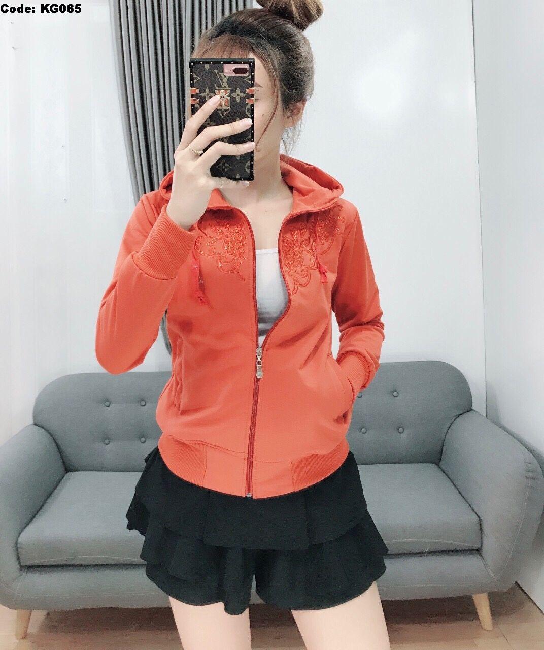 Áo khoác nữ thêu hoa đính đá cao cấp giá sỉ - Kho sỉ quần áo nữ cao cấp giá gốc Áo khoác nữ thêu hoa đính đá cao cấp