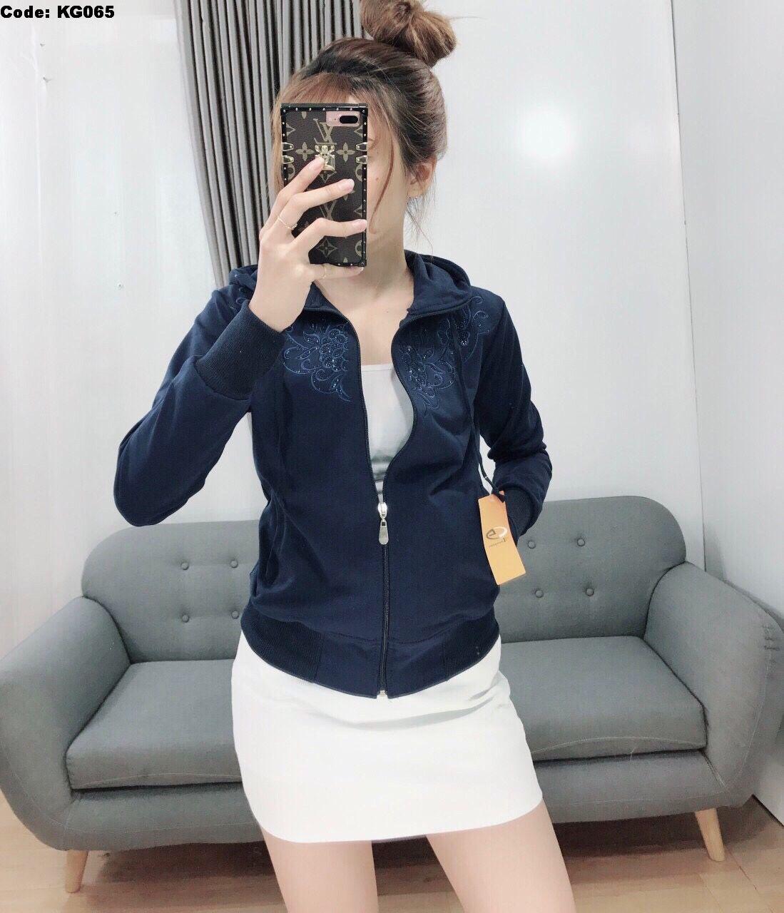 Áo khoác nữ thêu hoa đính đá cao cấp giá sỉ - Kho sỉ quần áo nữ cao cấp giá gốc Áo khoác nữ thêu hoa đính đá cao cấp giá sỉ - Kho sỉ quần áo nữ cao cấp giá gốc