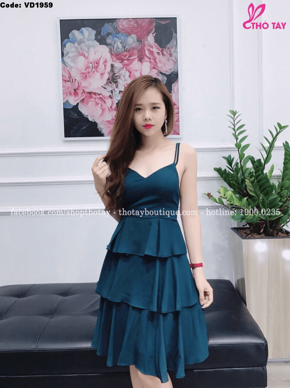 Có những màu sắc nào cho đầm voan tầng 2 dây? (What are the available colors for a layered chiffon dress with straps?)