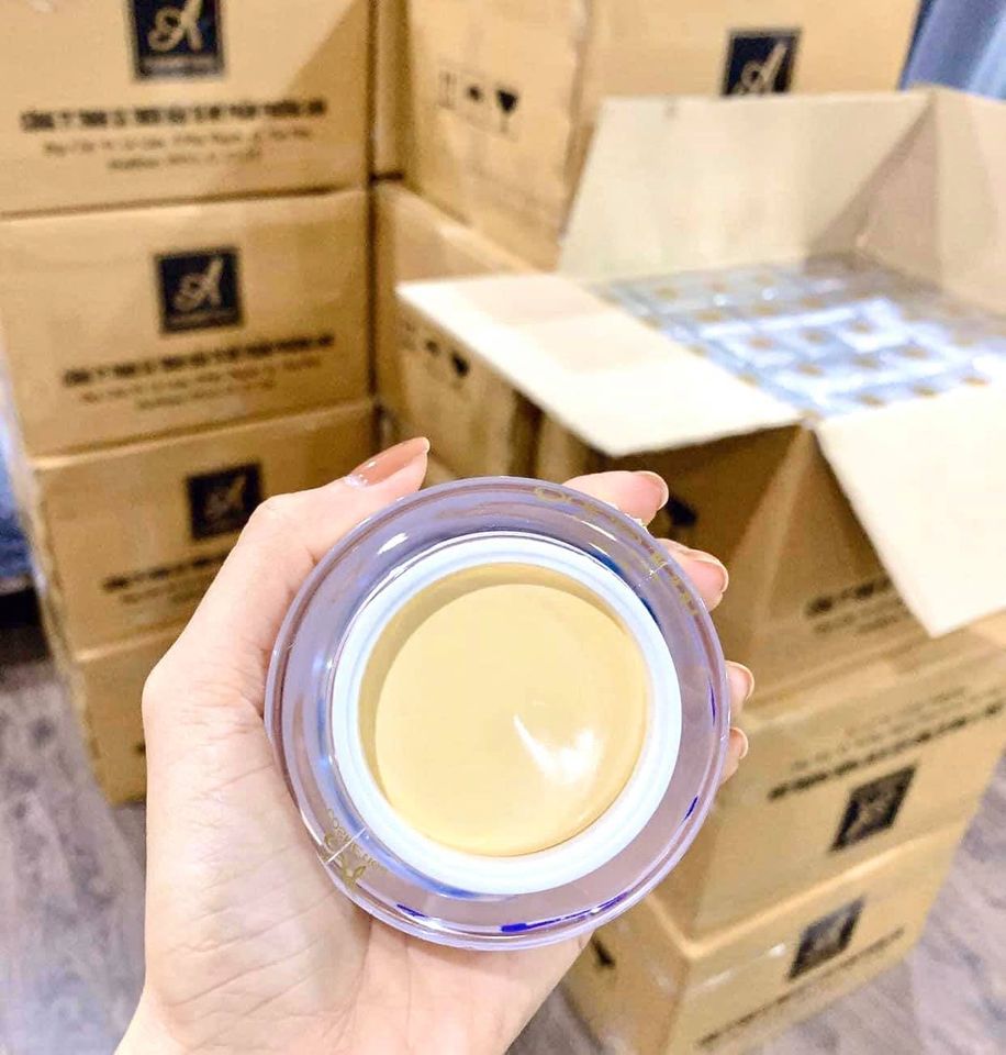 Cùng Kem body Mềm chăm da đón Tết nào chị em ơi