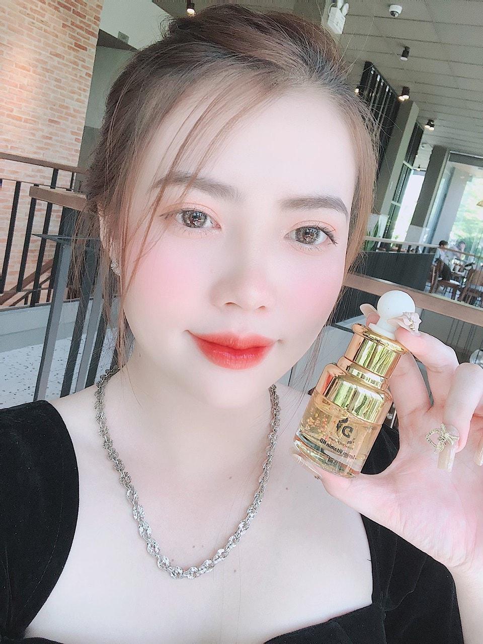 Níu giữ độ tuổi thanh xuân với Serum vitamin HD