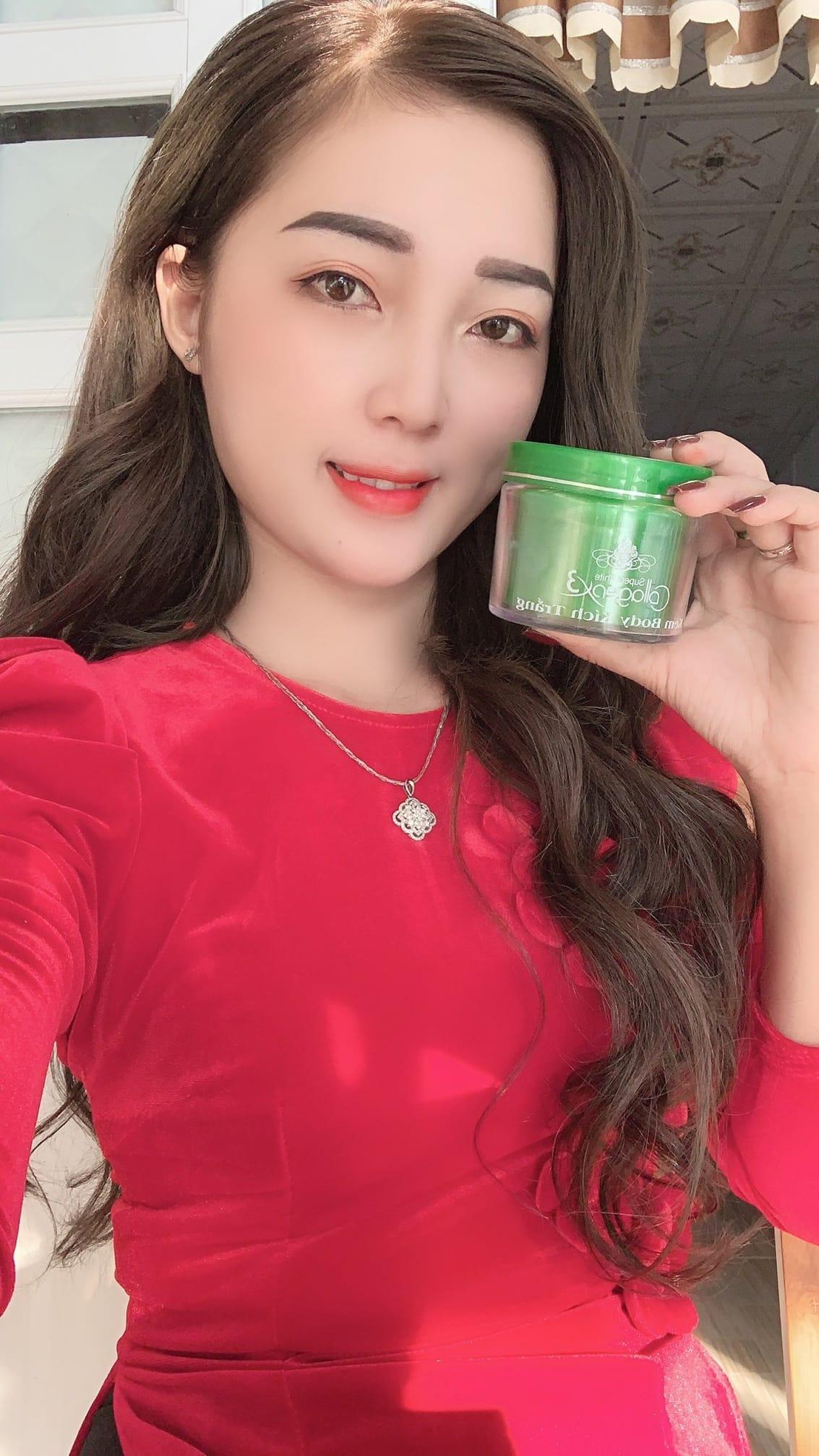 Kem Body Kích Trắng Collagen X3 Màu Xanh