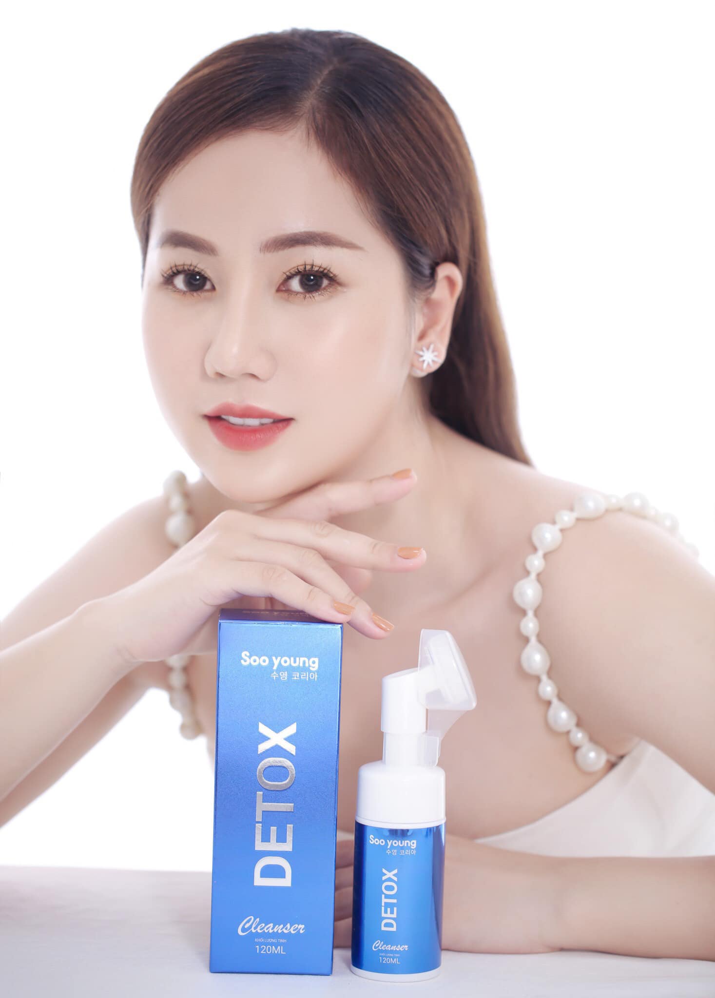 Sữa rửa mặt Detox Cleanser Soo Young có gì hot?