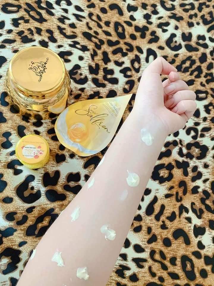 Kem Body Collagen X3 Luxury là sản phẩm đầu tiên mang trong mình thành phần Saffron