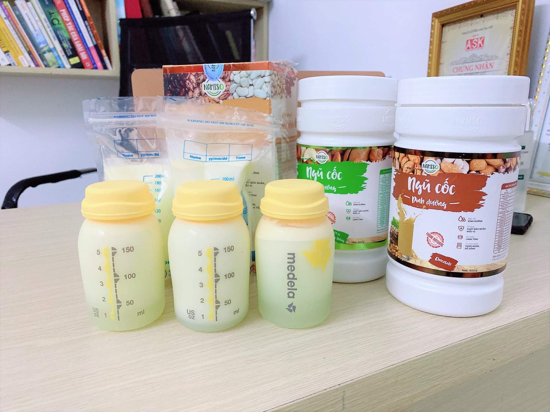 Bột ngũ cốc dinh dưỡng vị socola Namiso: lợi sữa, dễ ăn, chống ngán cho mẹ sau sinh