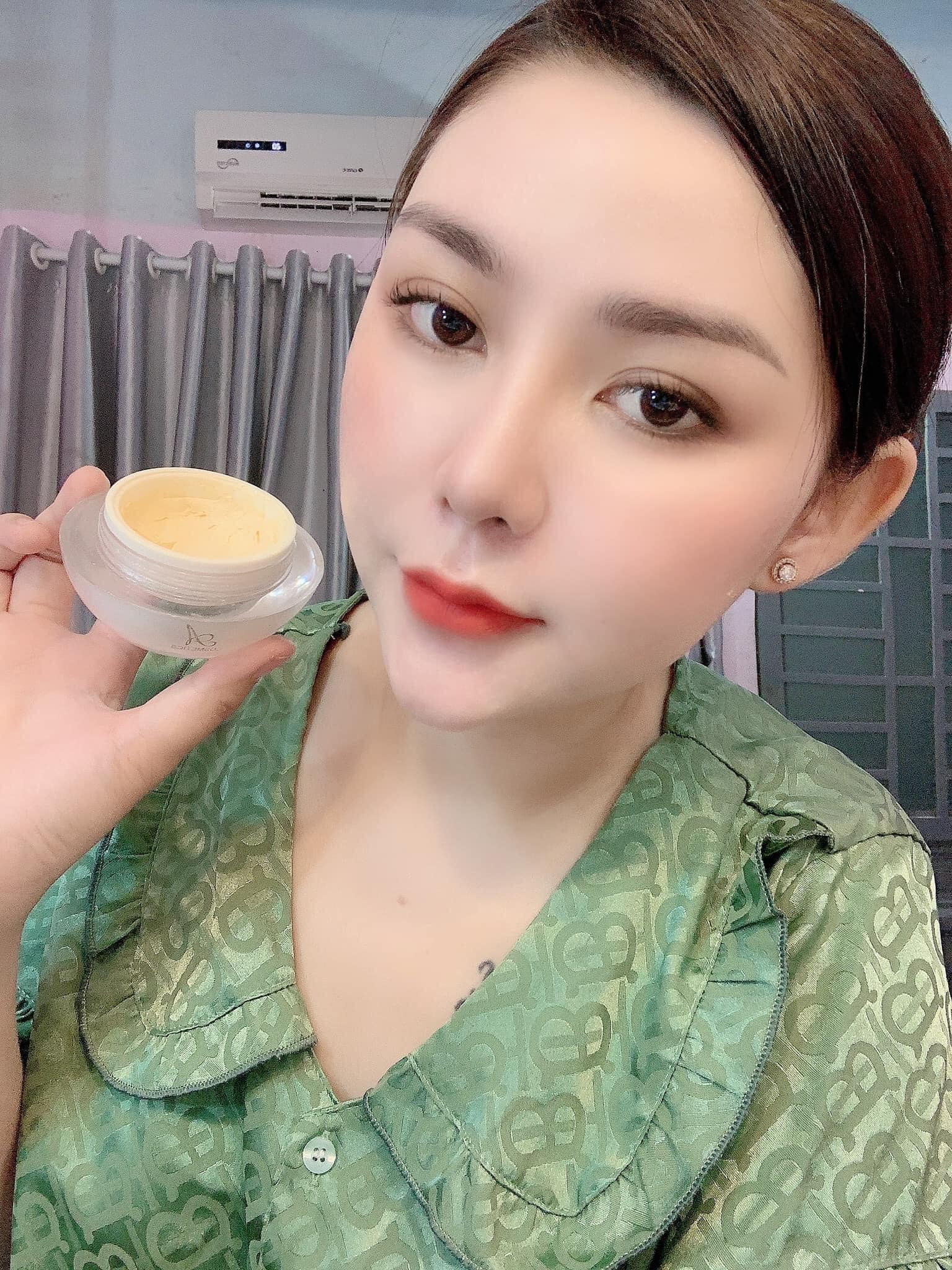 Kem Face pháp biến hoá mọi cô gái có làn da khuyết điểm thành trắng hồng mịn màng không tì vết A COSMETIC