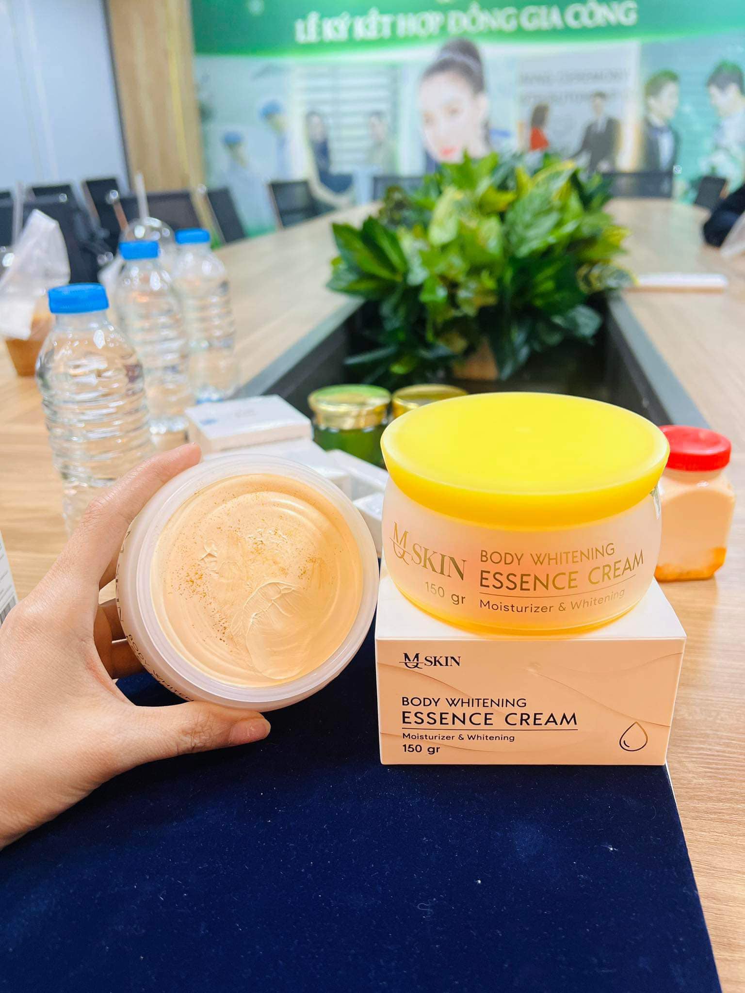 Bí quyết da đẹp từ đầu đến chân mỗi ngày của em cùng Body Sâm Vàng & đặc biệt kèm kích trắng thẻ cào trúng thưởng 100%