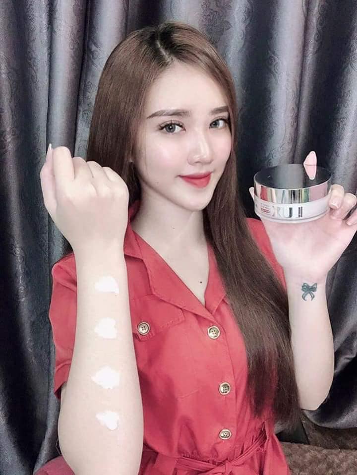 Tim em tan vỡ vì người đẹp dùng Kem Body Lux