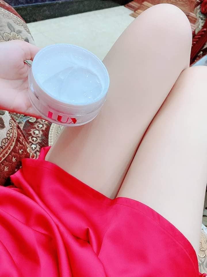 Kem body tinh chất yến tươi Lux