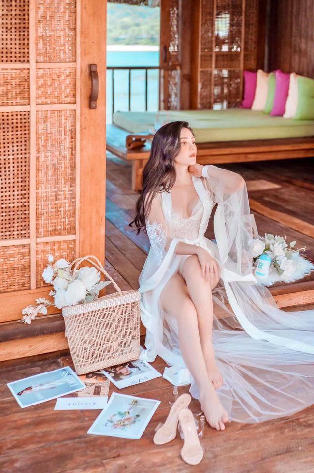 Dung dịch vệ sinh phụ nữ Hana Soft Silk - chỉ 1 giọt nhỏ là thơm nứt mũi